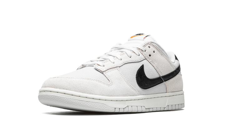 NIKE DUNK LOW CERTIFIED FRESH