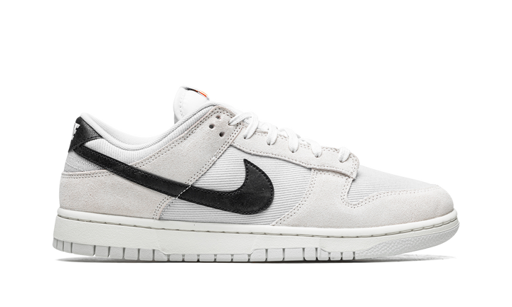 NIKE DUNK LOW CERTIFIED FRESH