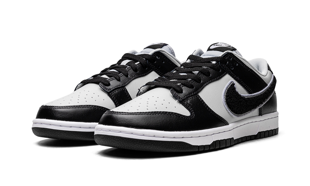 NIKE DUNK LOW CHENILLE SWOOSH BLACK GREY