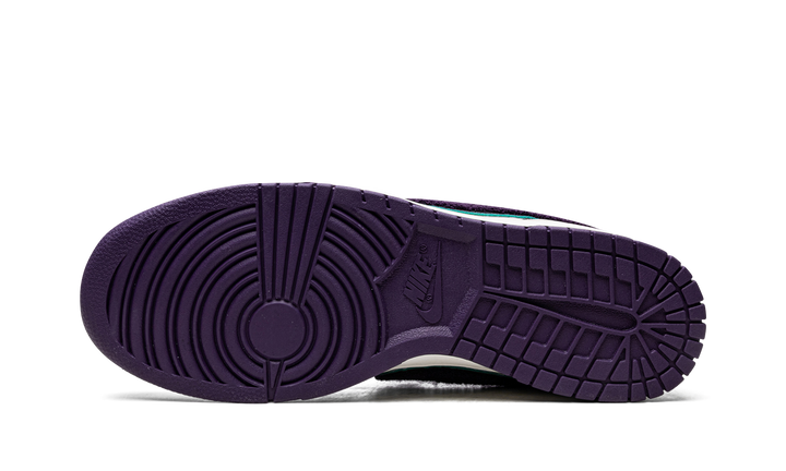 NIKE DUNK LOW CHENILLE SWOOSH GRAND PURPLE