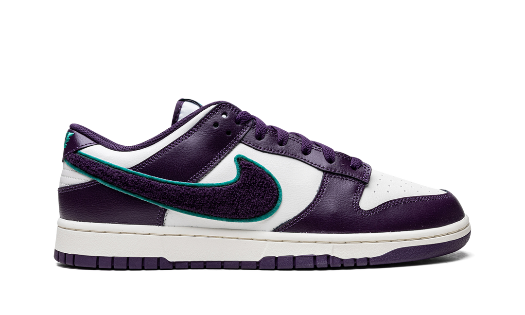 NIKE DUNK LOW CHENILLE SWOOSH GRAND PURPLE