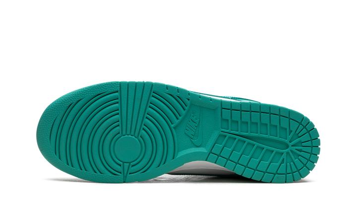 NIKE DUNK LOW CLEAR JADE