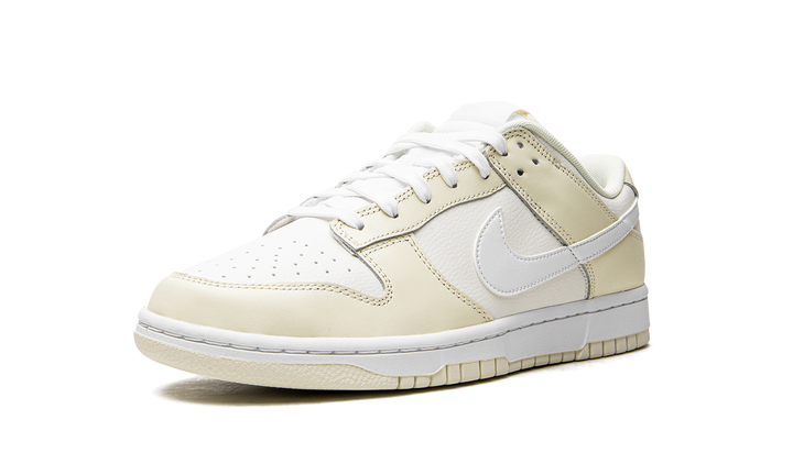 NIKE DUNK LOW &
