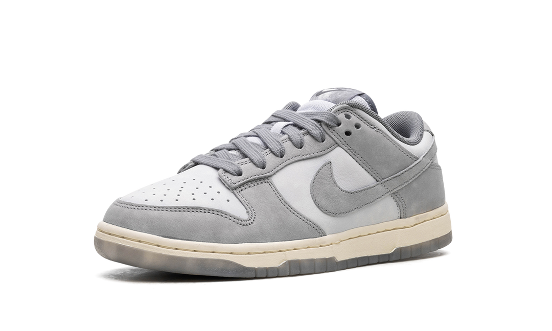 NIKE DUNK LOW COOL GREY FOOTBALL GREY (WOMEN&
