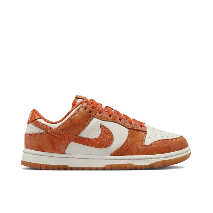 NIKE DUNK LOW CRACKED ORANGE WOMENS — Stock 