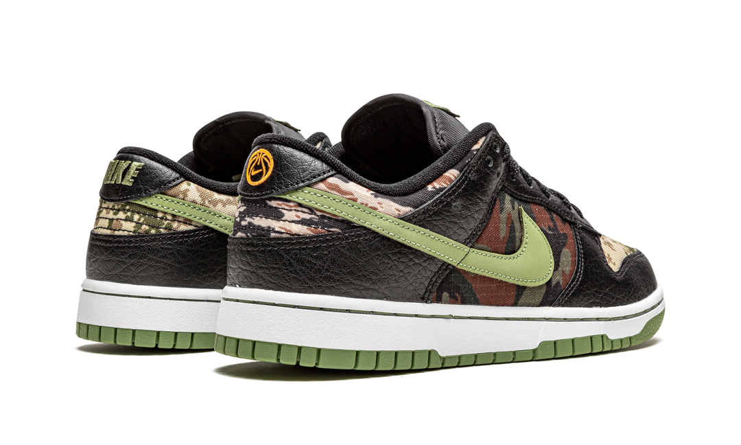NIKE DUNK LOW CRAZY CAMO OIL GREEN