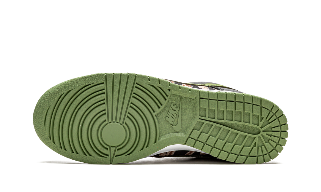 NIKE DUNK LOW CRAZY CAMO OIL GREEN
