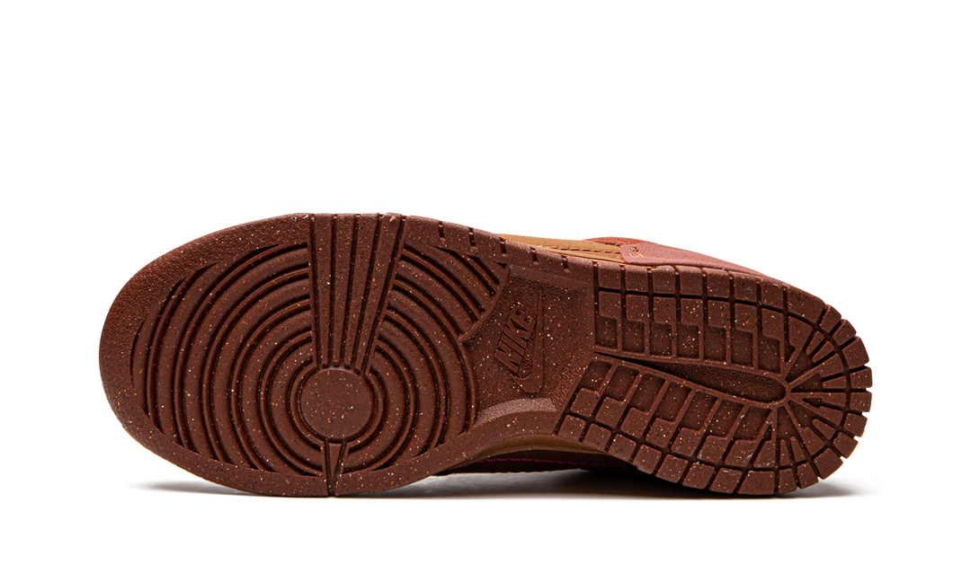 NIKE DUNK LOW DISRUPT 2 DESERT BRONZE