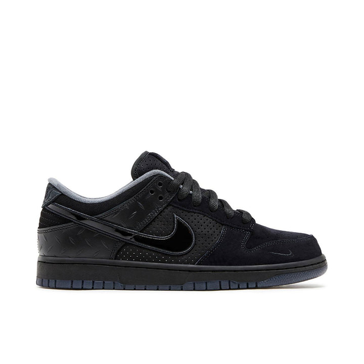 NIKE DUNK LOW DUCKS OF A FEATHER BLACK UNIVERSITY OF OREGON PE — Stock 