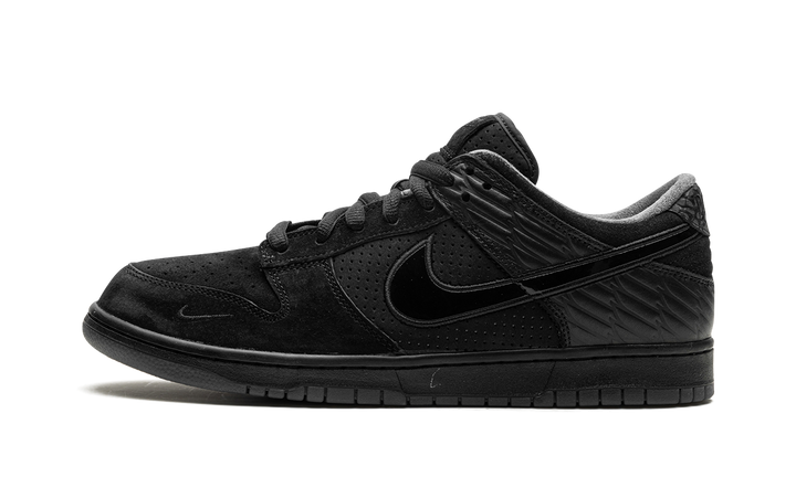 NIKE DUNK LOW DUCKS OF A FEATHER BLACK UNIVERSITY OF OREGON PE — Stock 