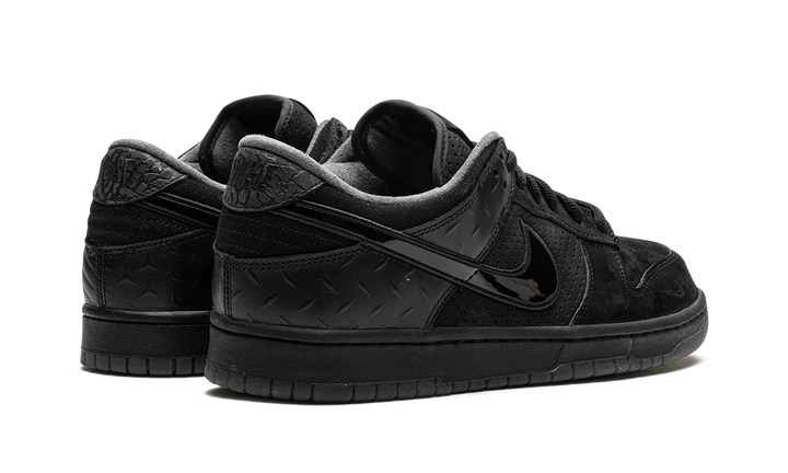 NIKE DUNK LOW DUCKS OF A FEATHER BLACK UNIVERSITY OF OREGON PE — Stock 