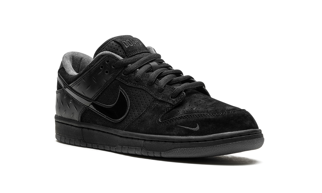 NIKE DUNK LOW DUCKS OF A FEATHER BLACK UNIVERSITY OF OREGON PE — Stock 