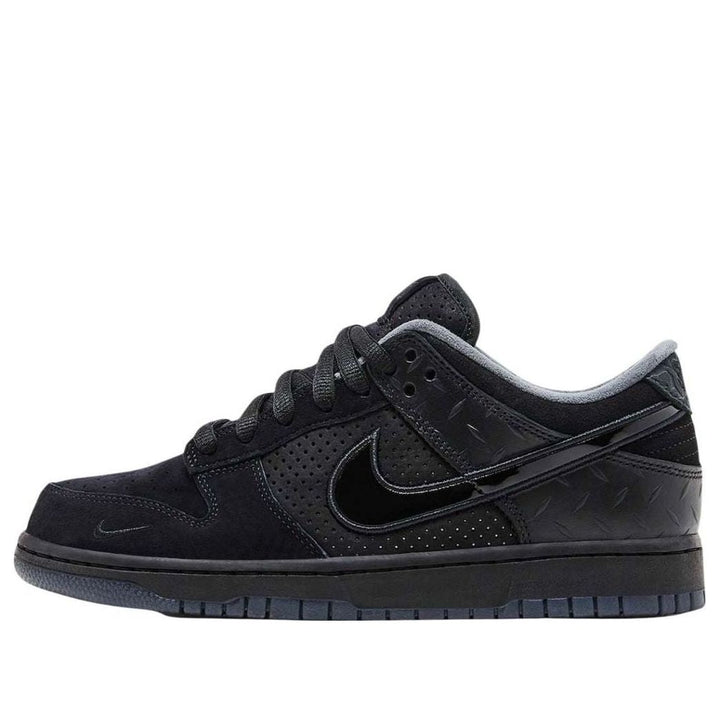 NIKE DUNK LOW DUCKS OF A FEATHER BLACK UNIVERSITY OF OREGON PE — Stock 