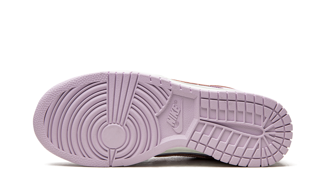 NIKE DUNK LOW EASTER 2022 WOMENS