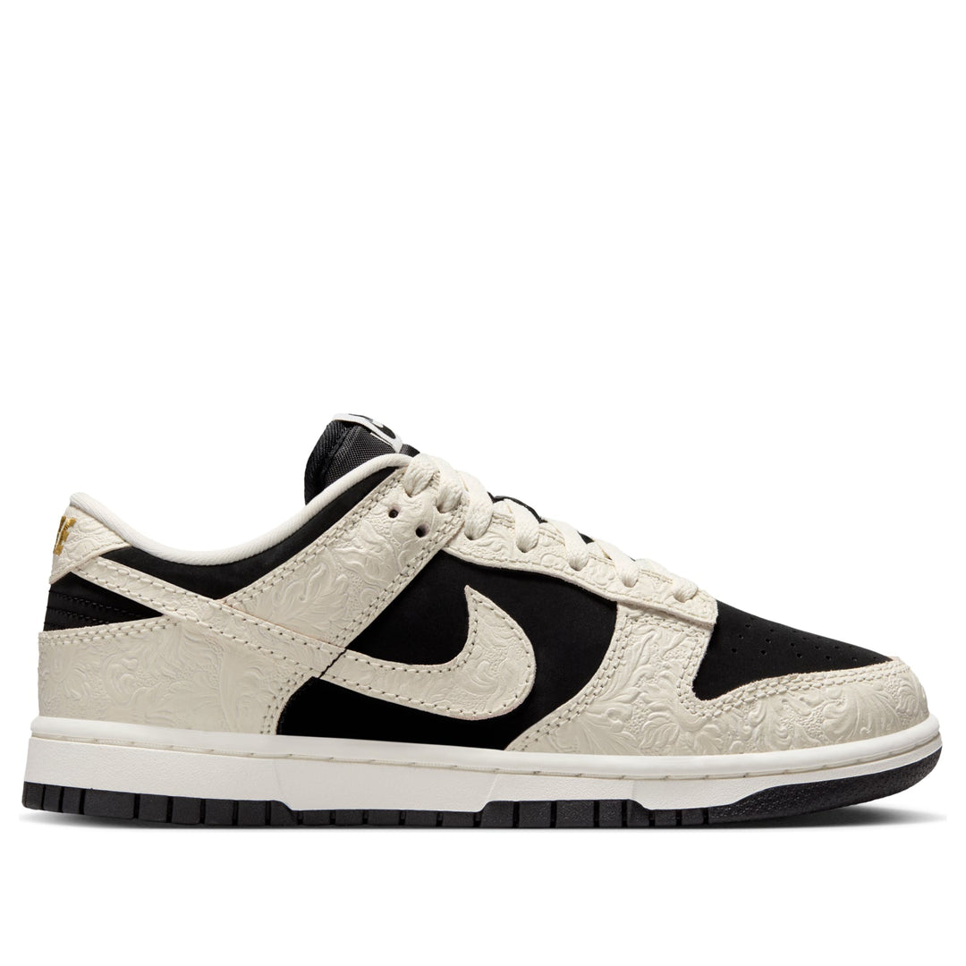 NIKE DUNK LOW EMBOSSED BLACK SAIL (WOMEN&