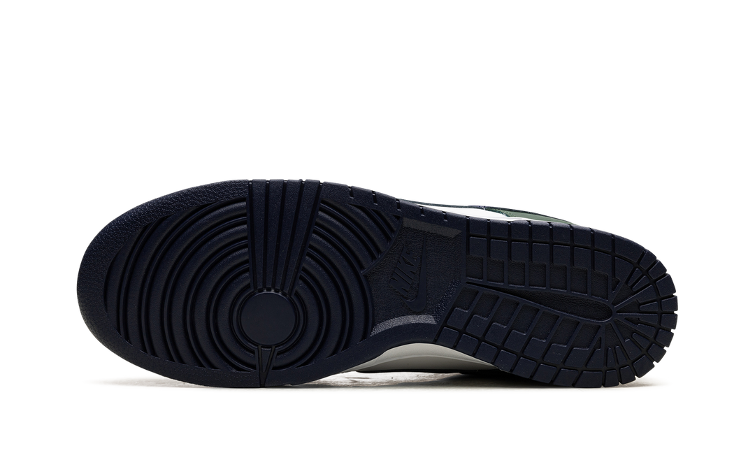 NIKE DUNK LOW FIR MIDNIGHT NAVY — Stock 