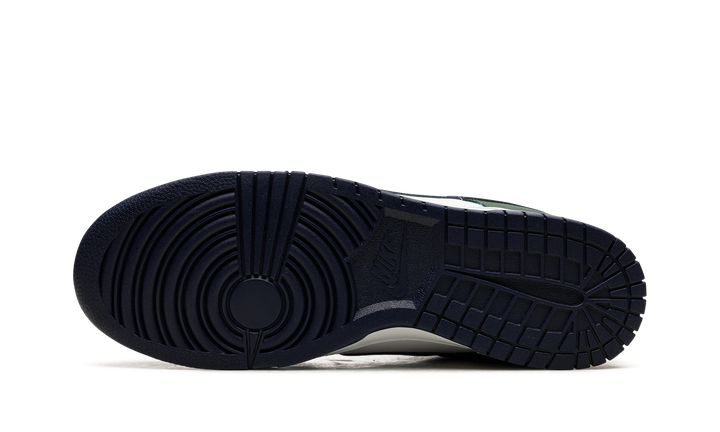NIKE DUNK LOW FIR MIDNIGHT NAVY — Stock 