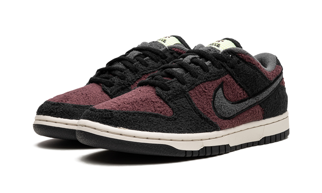 NIKE DUNK LOW FLEECE BLACK MAROON