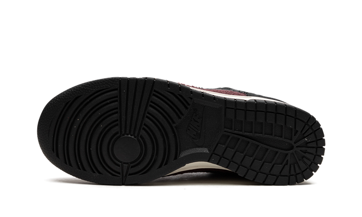 NIKE DUNK LOW FLEECE BLACK MAROON