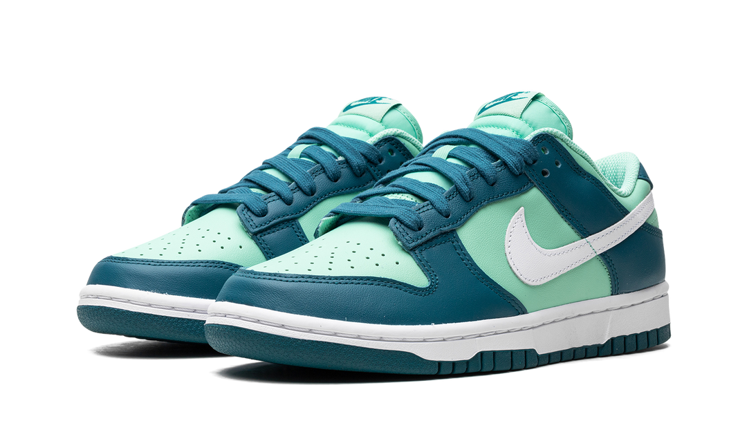 NIKE DUNK LOW GEODE TEAL WOMENS