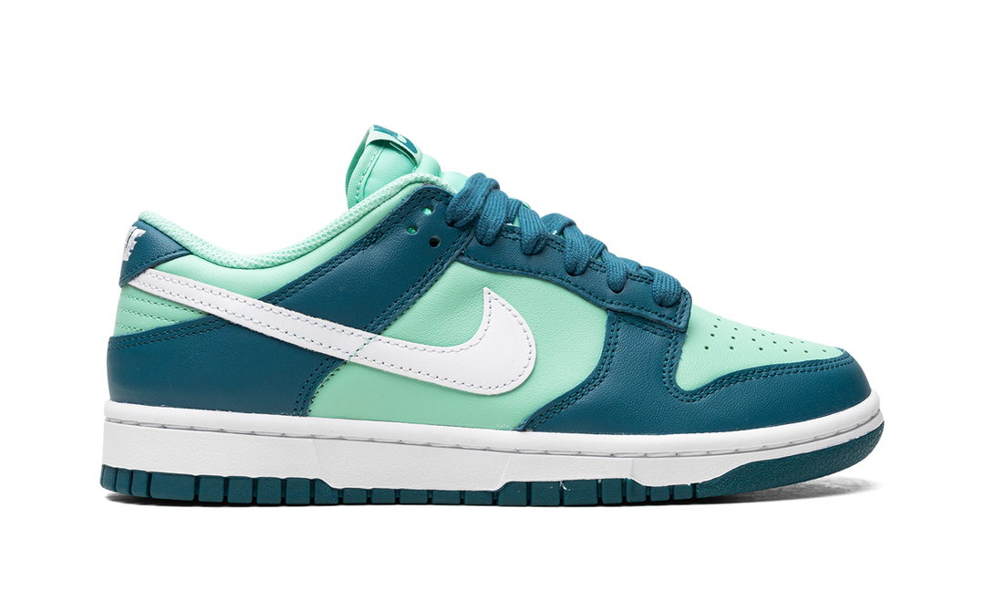 NIKE DUNK LOW GEODE TEAL WOMENS