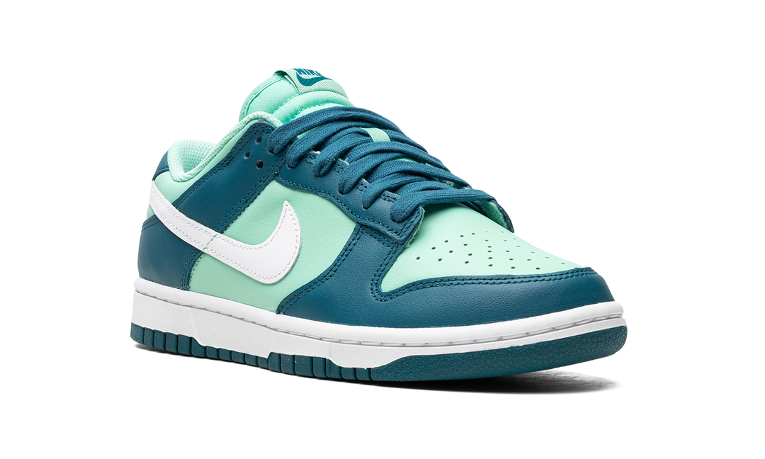 NIKE DUNK LOW GEODE TEAL WOMENS