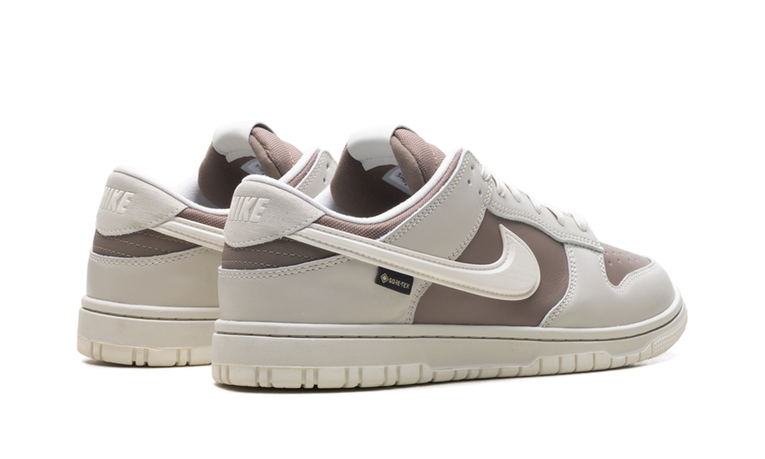 NIKE DUNK LOW GORE-TEX LIGHT BONE