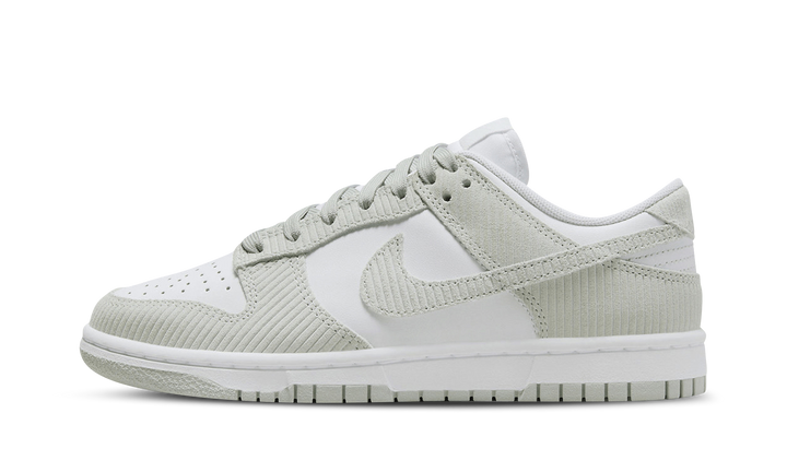 NIKE DUNK LOW GREY CORDUROY WOMENS — Stock 