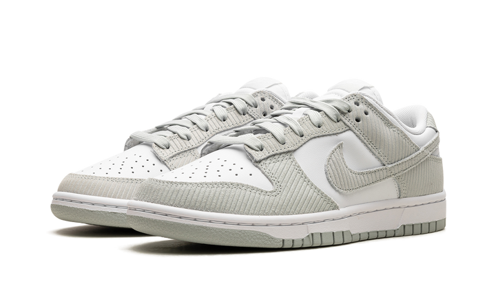 NIKE DUNK LOW GREY CORDUROY WOMENS — Stock 