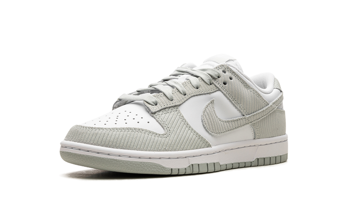 NIKE DUNK LOW GREY CORDUROY WOMENS — Stock 