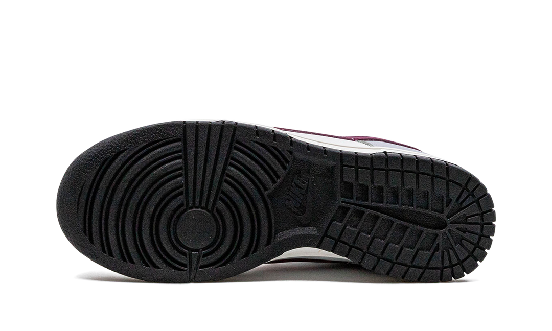 NIKE DUNK LOW GREY WHITE BURGUNDY WOMENS