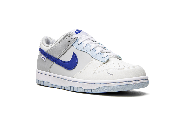 NIKE DUNK LOW IVORY HYPER ROYAL GS — Stock 