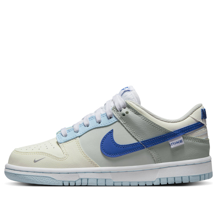 NIKE DUNK LOW IVORY HYPER ROYAL GS — Stock 