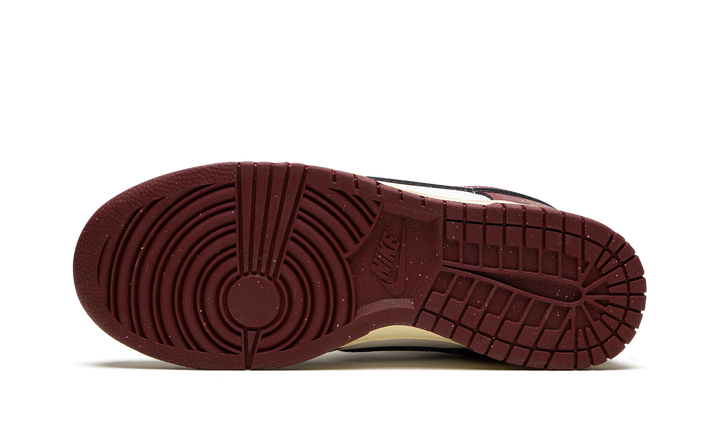 NIKE DUNK LOW JUST DO IT SAIL TEAM RED WOMENS