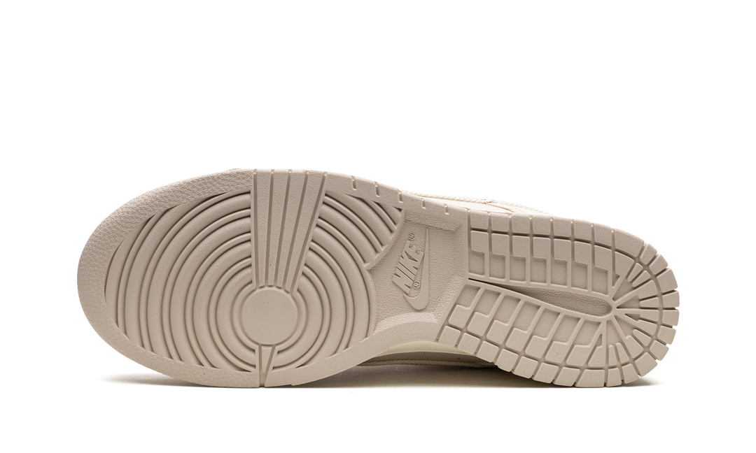 NIKE DUNK LOW LIGHT OREWOOD BROWN