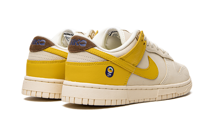 NIKE DUNK LOW LX BANANA WOMENS
