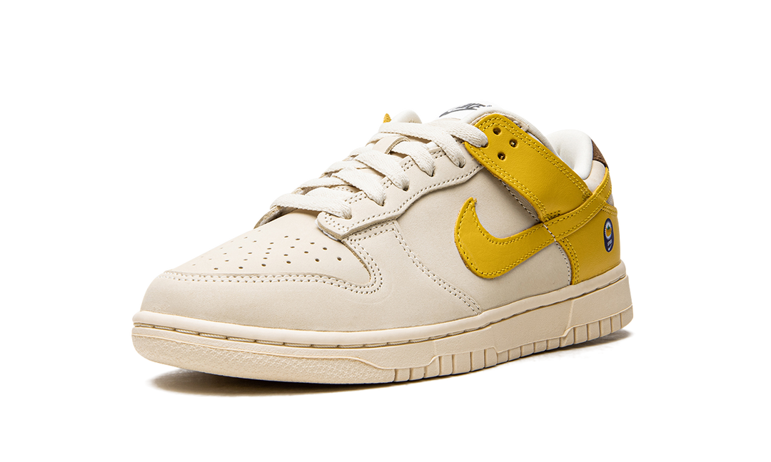 NIKE DUNK LOW LX BANANA WOMENS