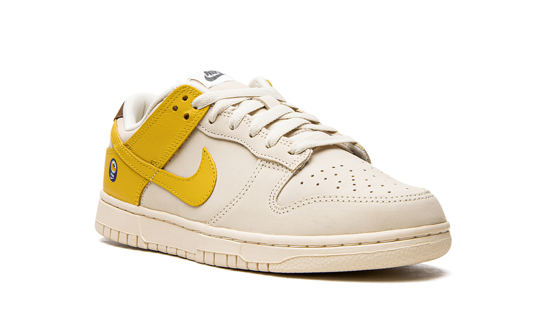 NIKE DUNK LOW LX BANANA WOMENS