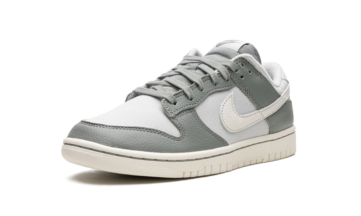 NIKE DUNK LOW MICA GREEN