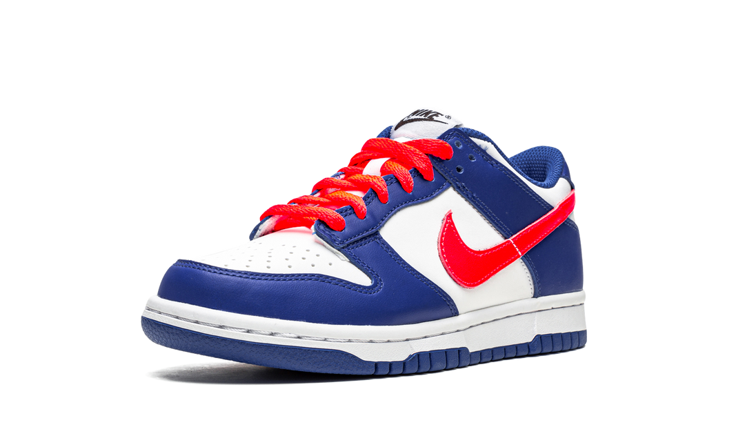 NIKE DUNK LOW MISMATCHED SWOOSH GS