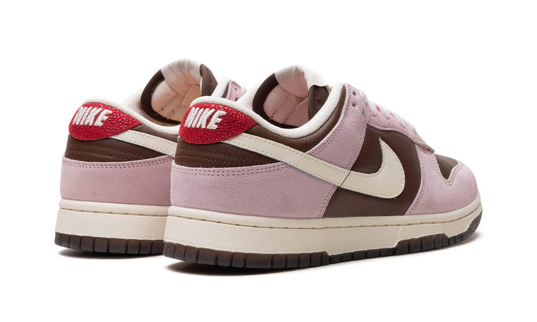 NIKE DUNK LOW NEAPOLITAN — Stock 