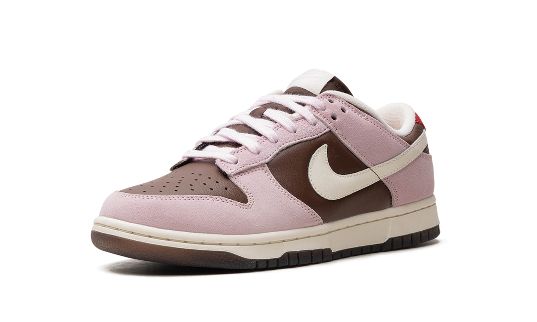 NIKE DUNK LOW NEAPOLITAN — Stock 