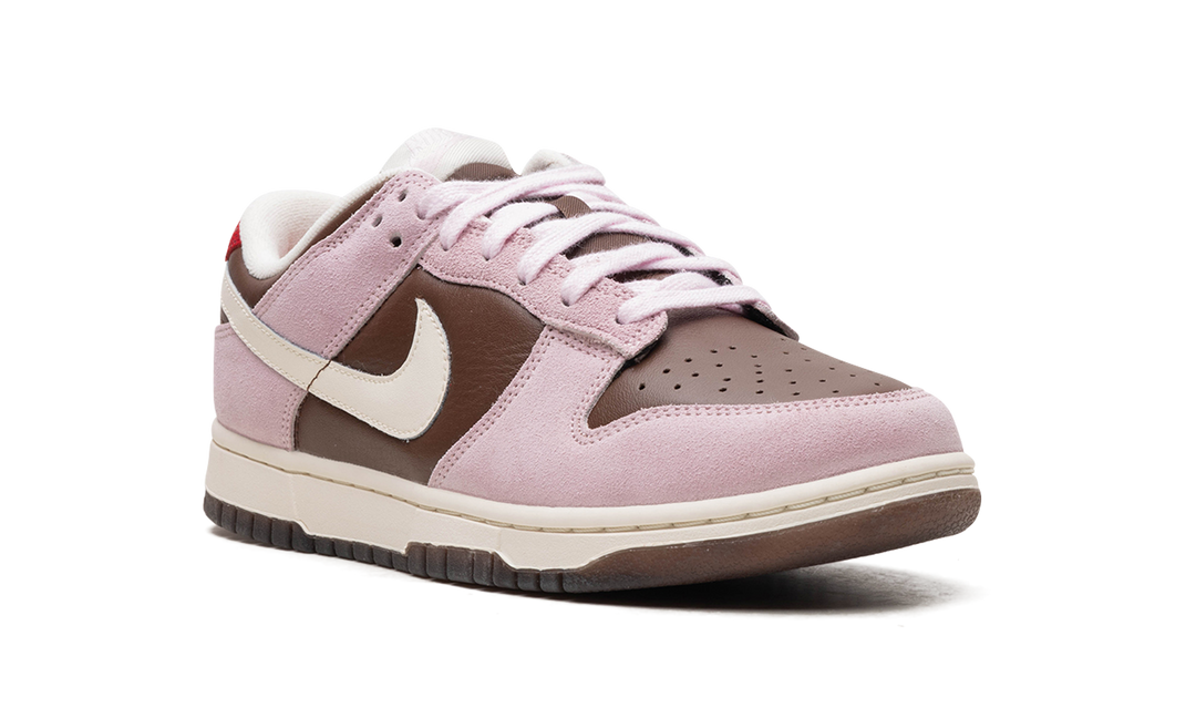 NIKE DUNK LOW NEAPOLITAN — Stock 