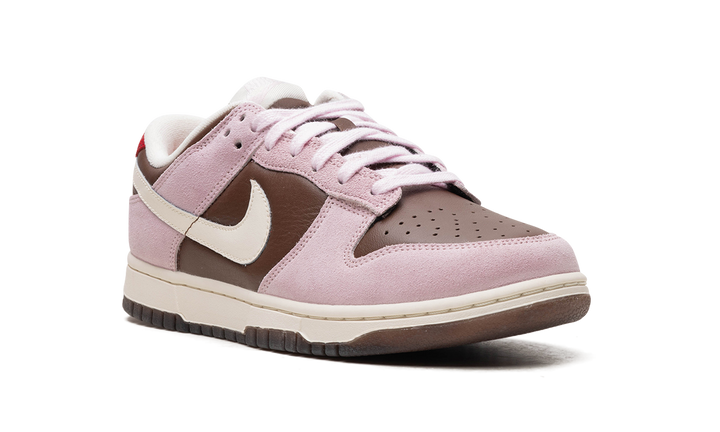 NIKE DUNK LOW NEAPOLITAN — Stock 