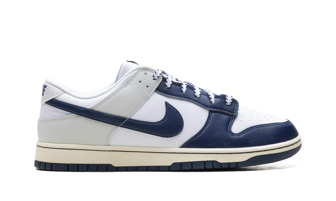 NIKE DUNK LOW NEW YORK YANKEES
