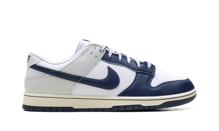NIKE DUNK LOW NEW YORK YANKEES