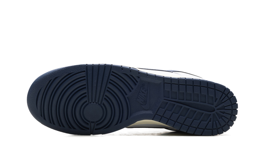 NIKE DUNK LOW NEW YORK YANKEES