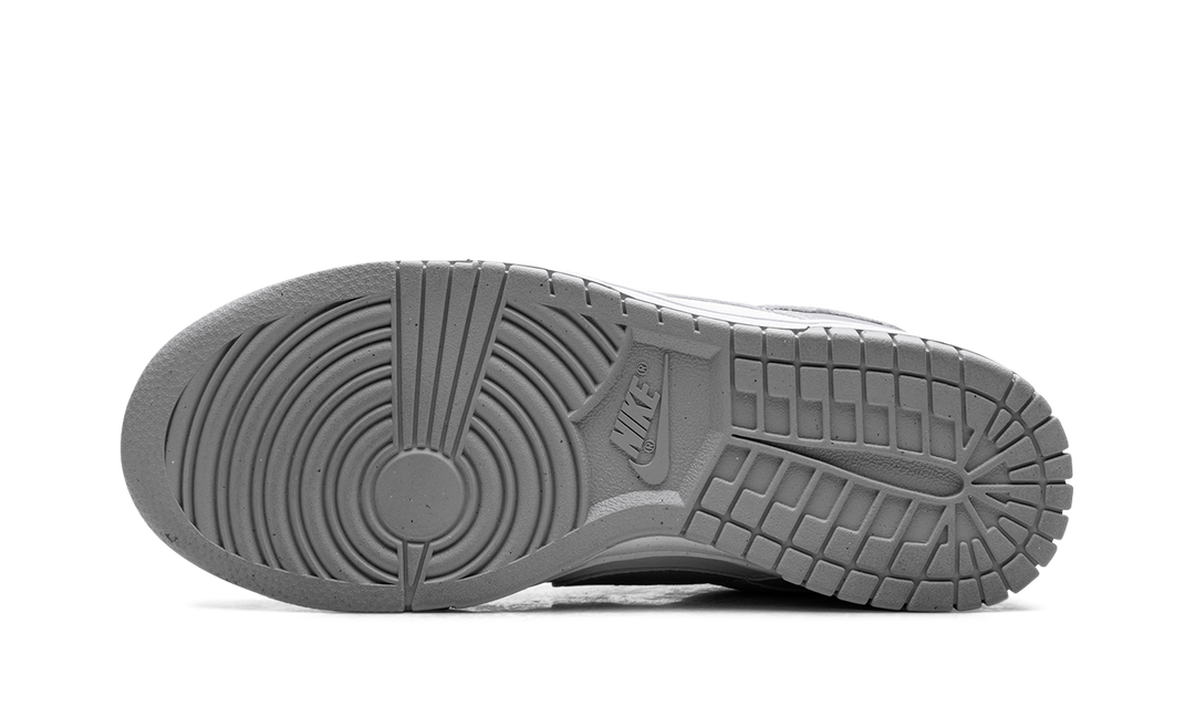 NIKE DUNK LOW NEXT NATURE LIGHT SMOKE GREY (WOMEN&