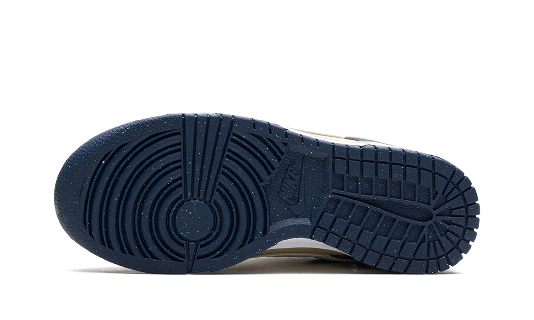 NIKE DUNK LOW NEXT NATURE MIDNIGHT NAVY GOLD WOMENS