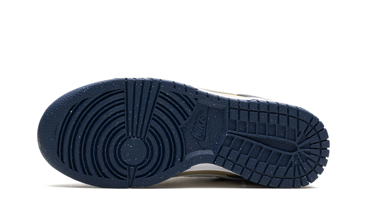 NIKE DUNK LOW NEXT NATURE MIDNIGHT NAVY GOLD WOMENS